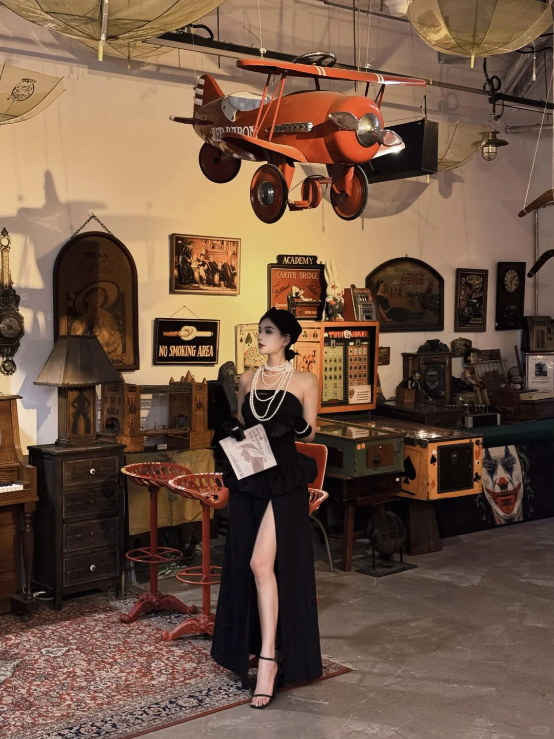 穿越11个欧洲时空！在古董展里当电影主角?