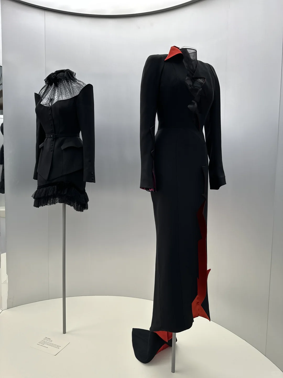 巴黎时装展|构筑高定时代:Alaïa 与 Mugler