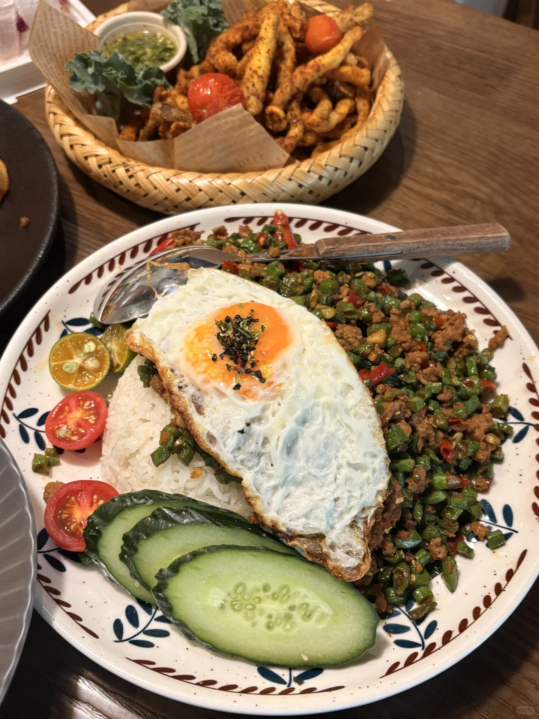 长沙大学城|带独立泳池庭院的漂亮饭❗️❗️