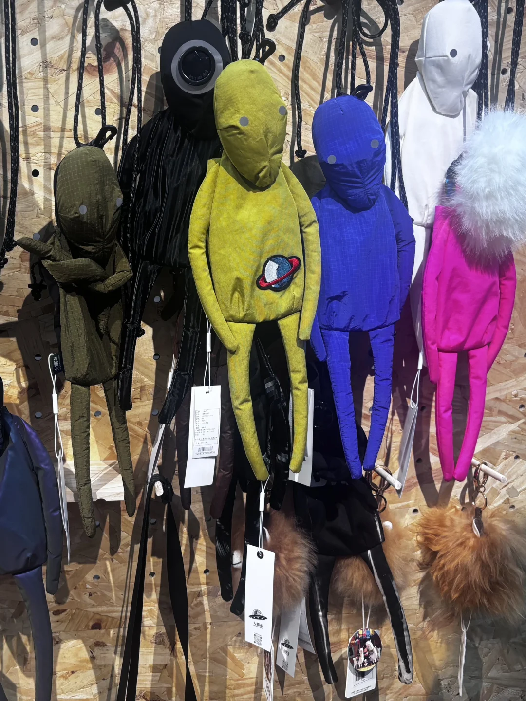 没事就假装商人到会展中心转转