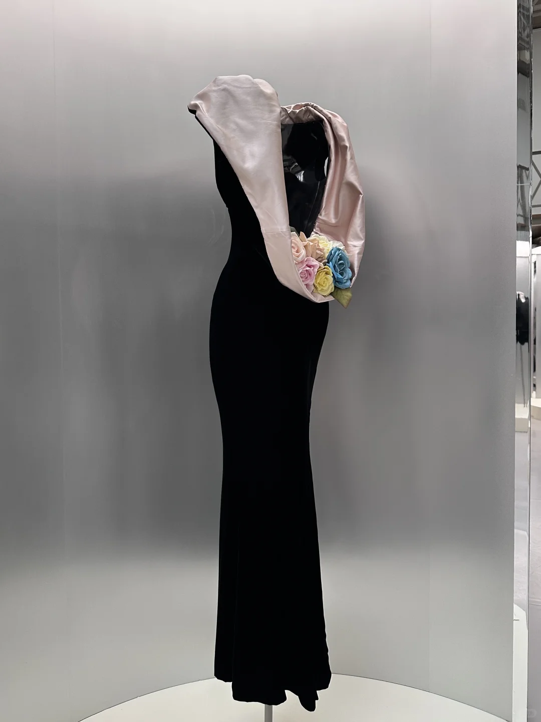 巴黎时装展|构筑高定时代:Alaïa 与 Mugler