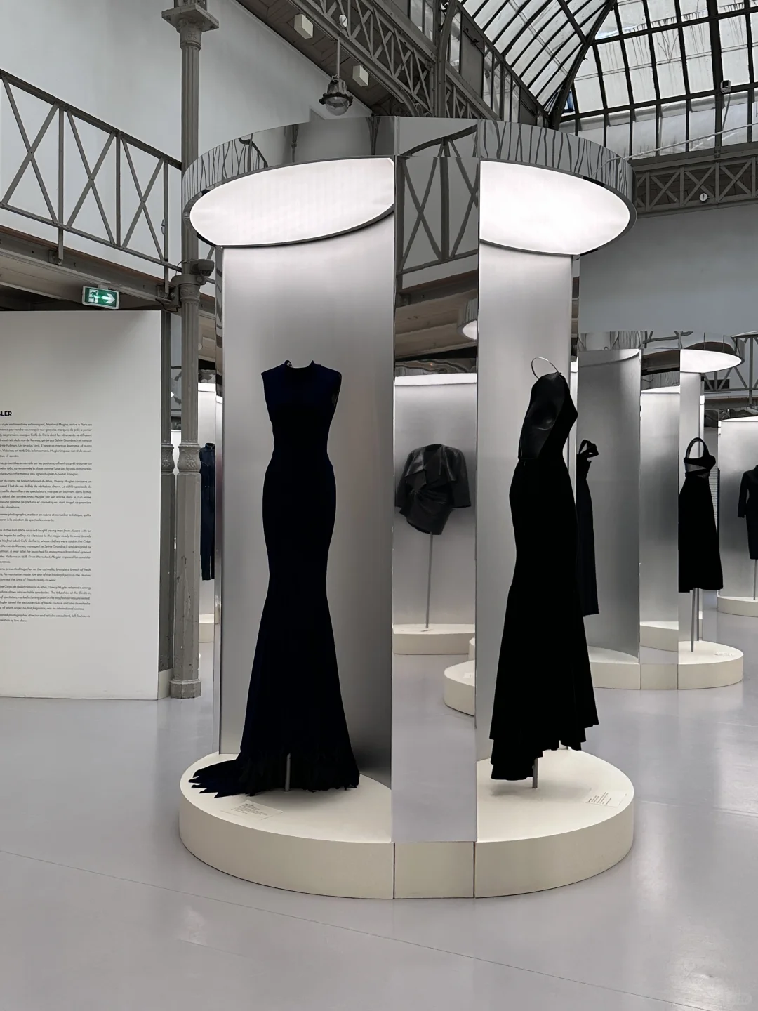 巴黎时装展|构筑高定时代:Alaïa 与 Mugler
