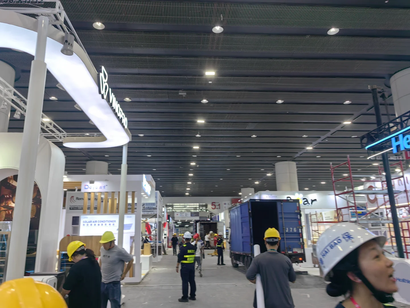 又到广交会,今天做一个小红帽牛马⛑️