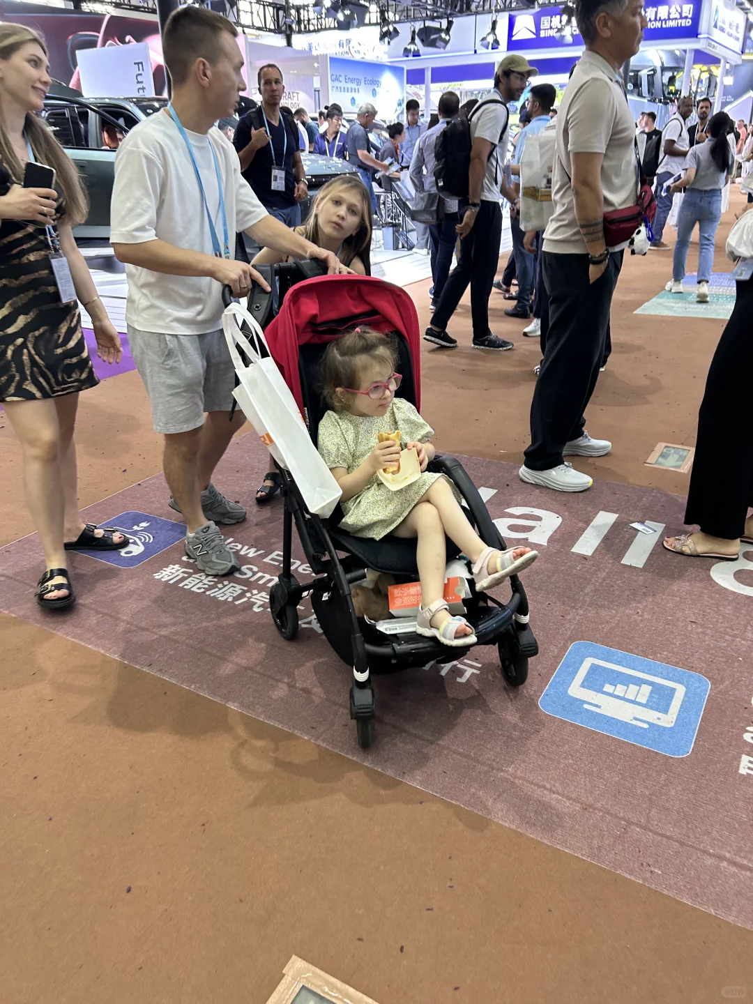 广交会被可爱住了的瞬间??????