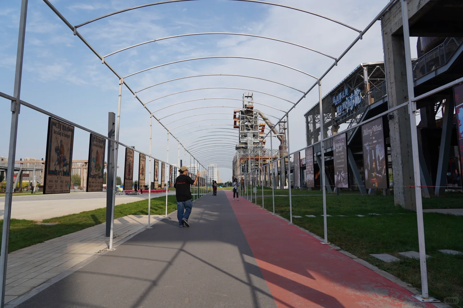 办了个展 石家庄独立音乐现场海报展