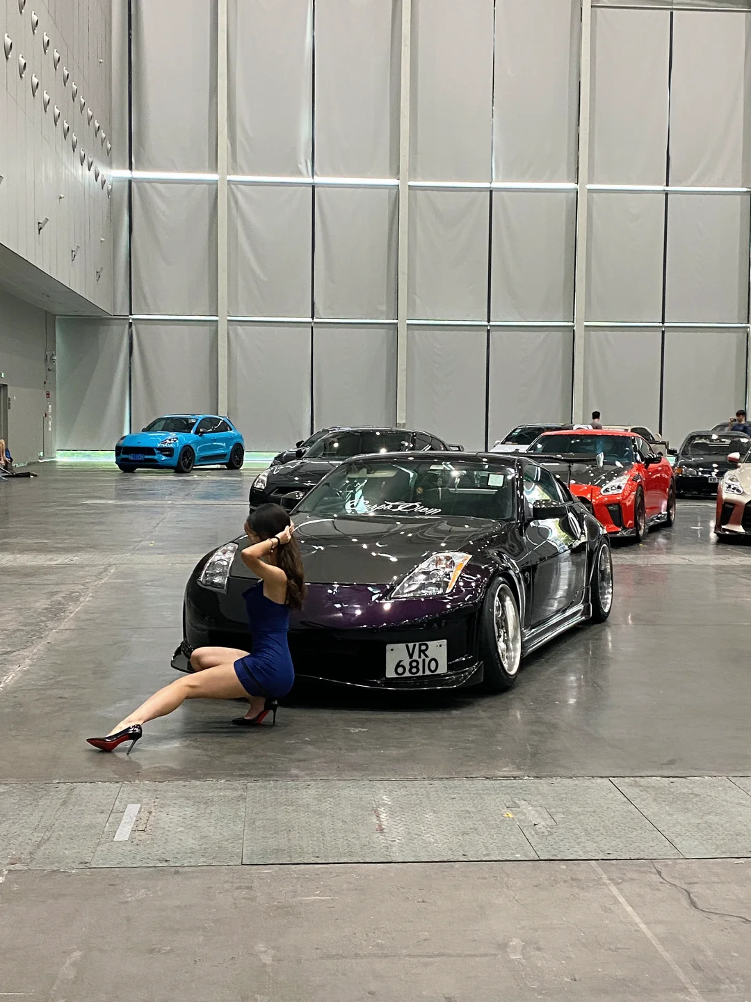 过度商业化的改装展会还是得靠外场撑场了。