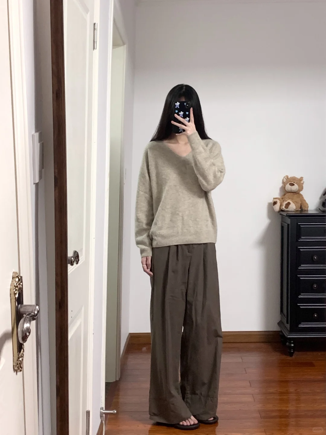 至少不是土不啦叽的颜色（有在影射