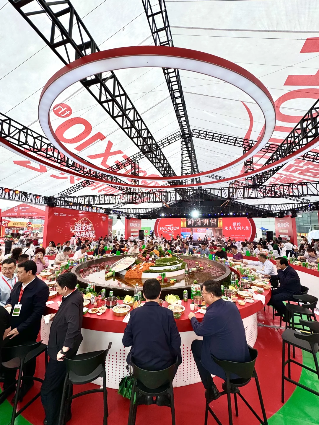 重庆火锅博览会逛吃全攻略!一站式吃遍30+人