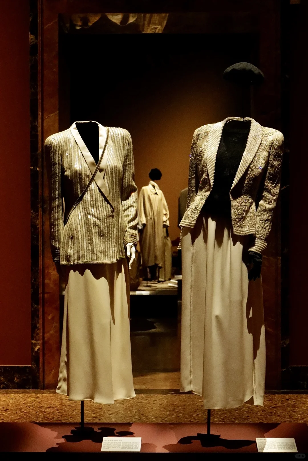 一个人旅行??在米兰为Armani纪念展落泪