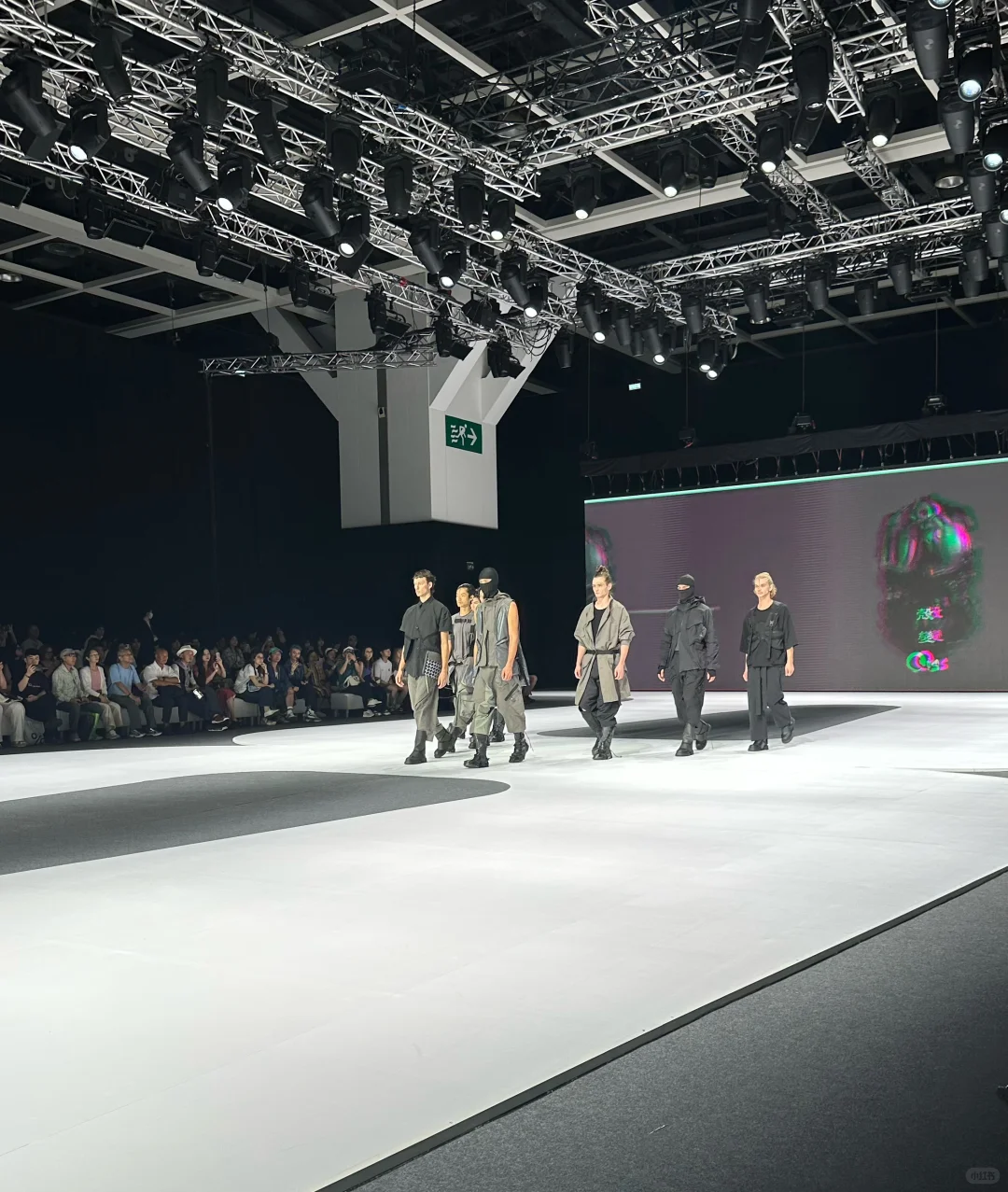 CENTRESTAGE时尚展 郭培首秀 全球风尚共赏