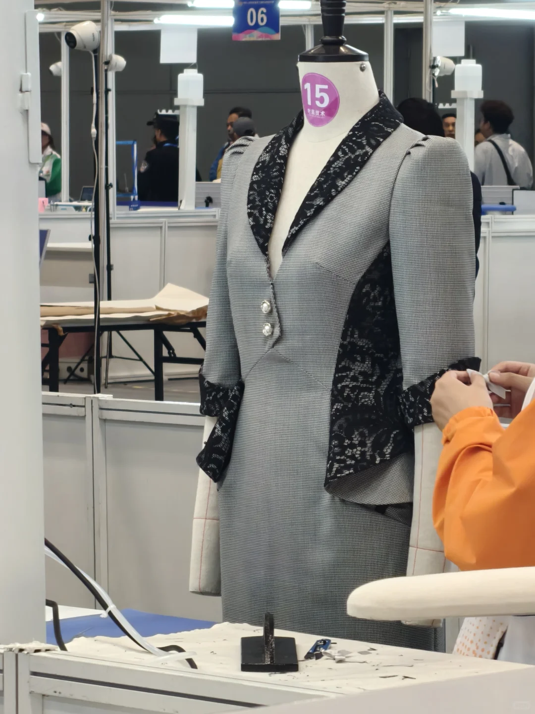 中华人民共和国第三届技能大赛-时装技术