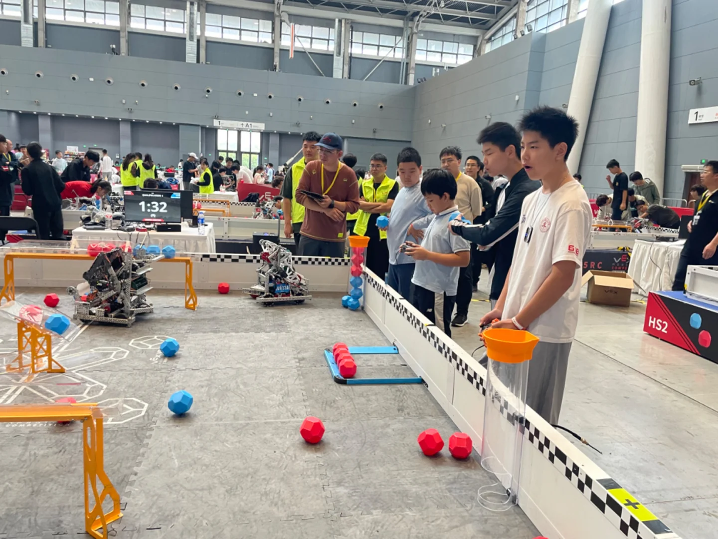 VEX亚洲公开赛华北大区赛V5RC亚军、设计奖