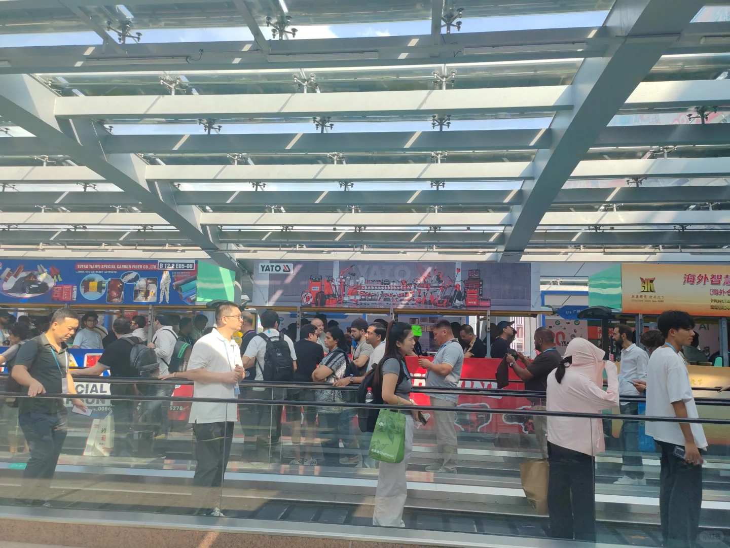 00后勇闯广交会啦