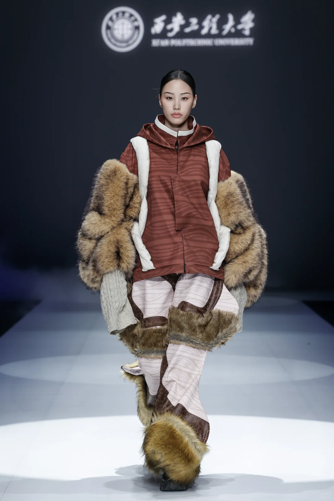 2025CGFW西安工程大学服装与服饰设计毕业秀