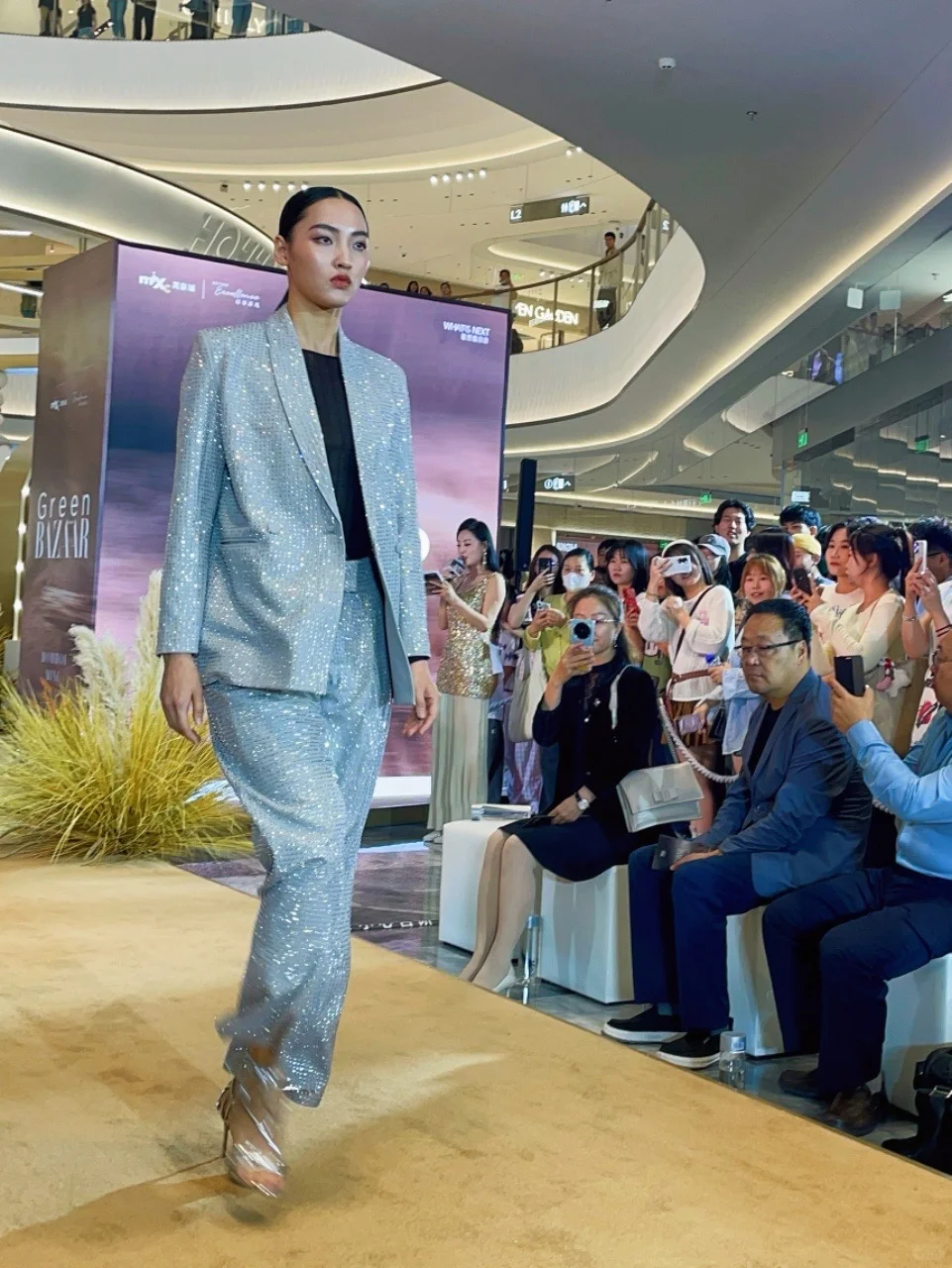 呼市不愧是大城市！家门口看了一场潮流大秀！