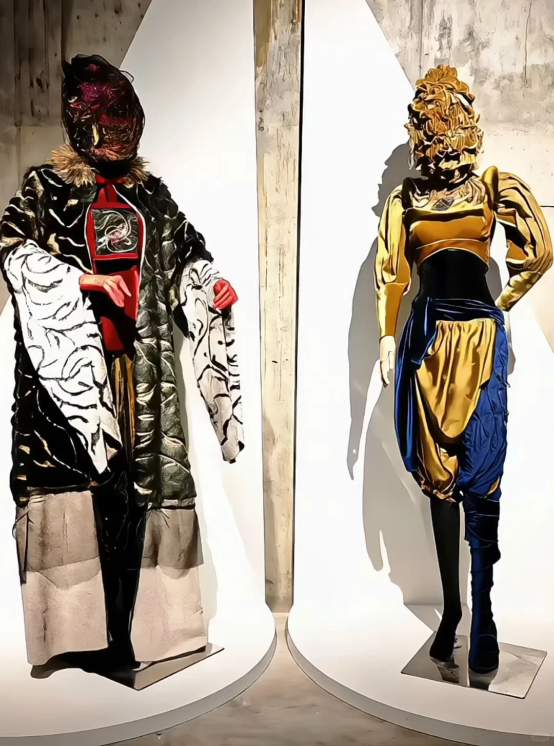 脑洞很大的免费展❗上海戏剧学生衣橱大公开