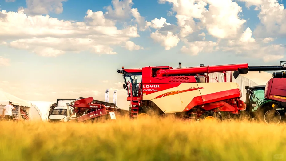 潍柴雷沃携全球合作伙伴开启智慧农业新可能