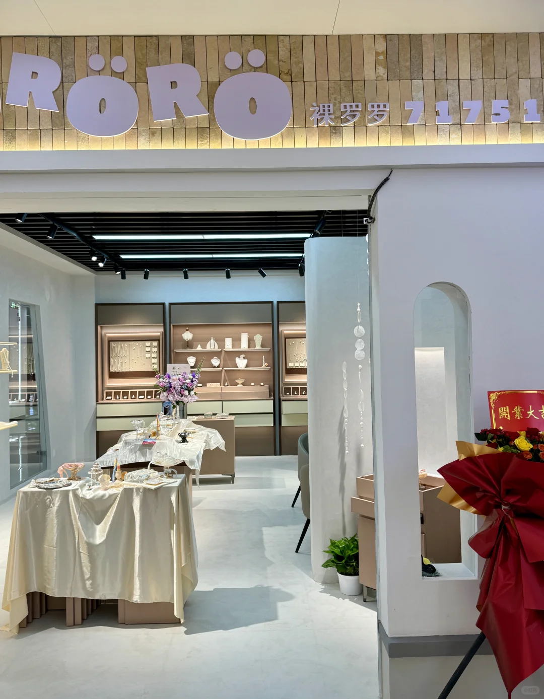 逛遍义乌饰品区，还是6区一楼最香！挑花眼！