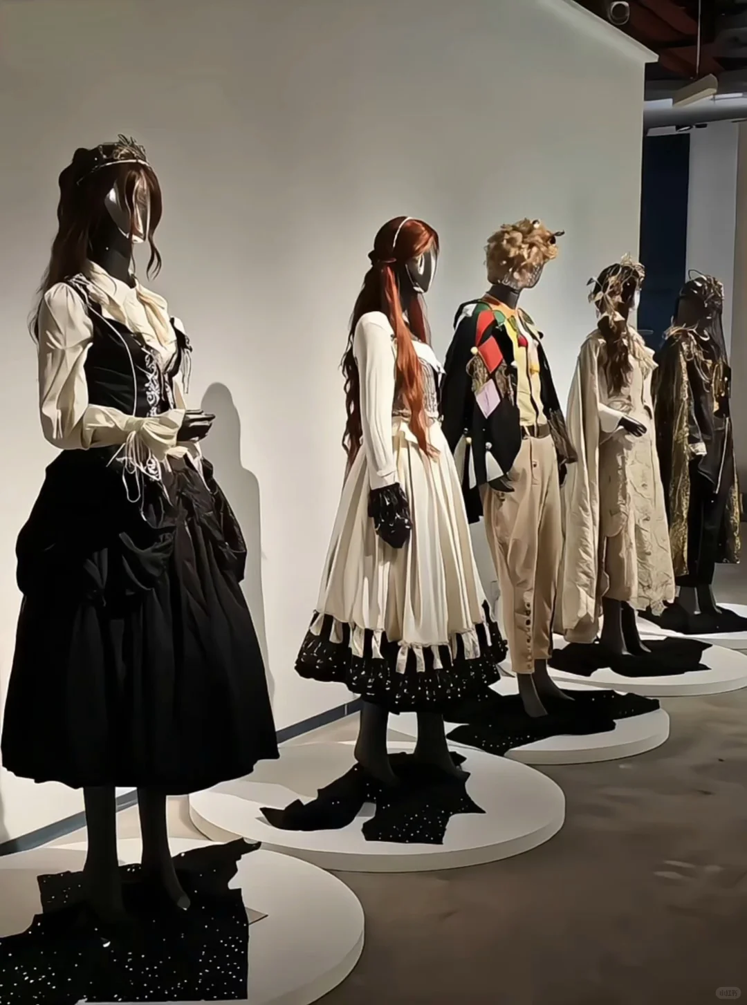 脑洞很大的免费展❗上海戏剧学生衣橱大公开