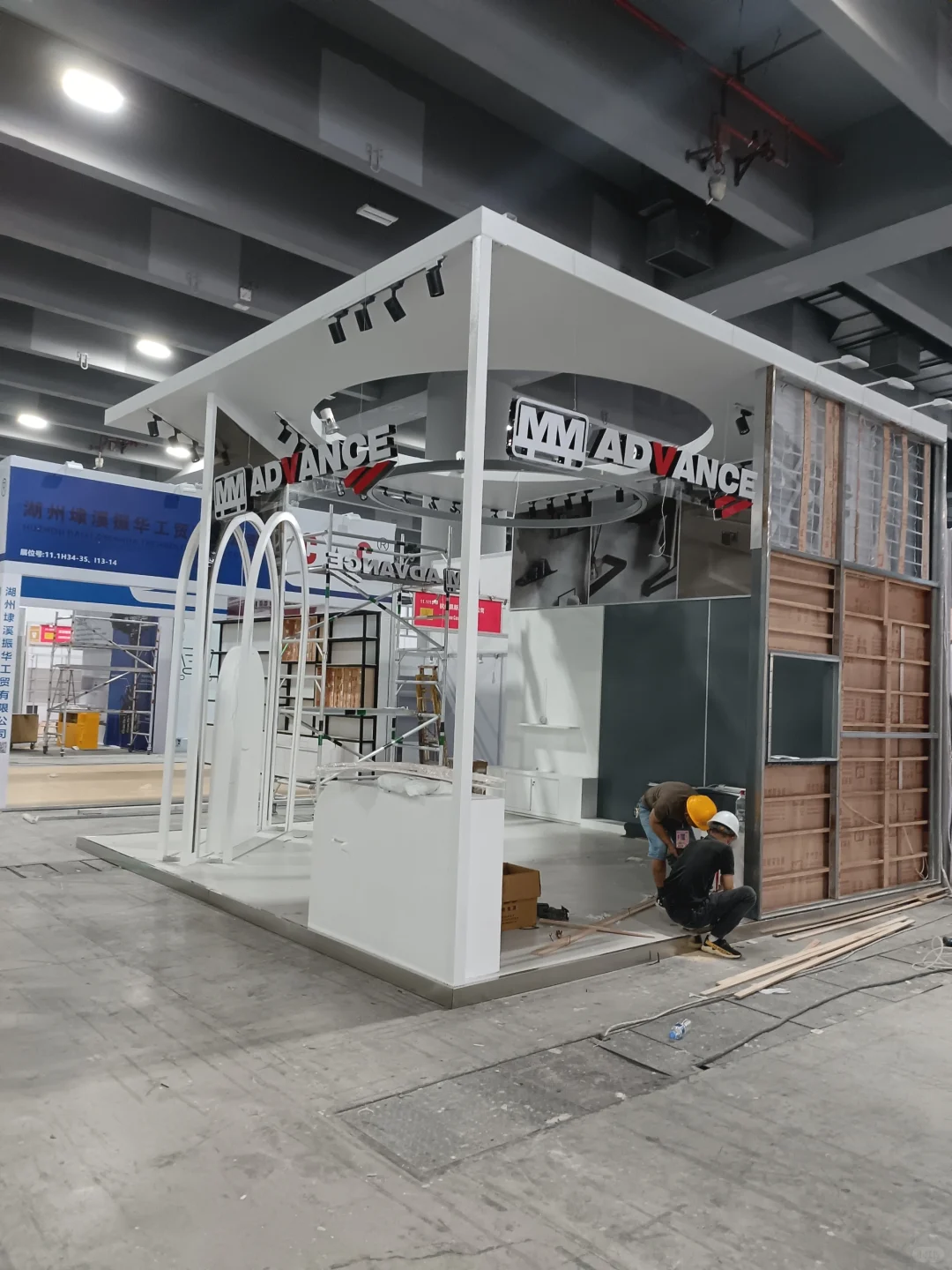 我该如何选择一个适合我的广交会展位