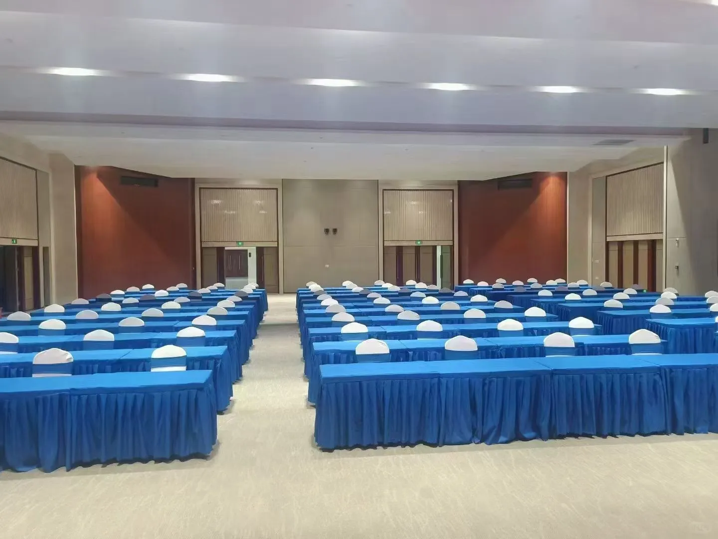 昆明展位布置开业庆典舞台搭建LED屏灯光