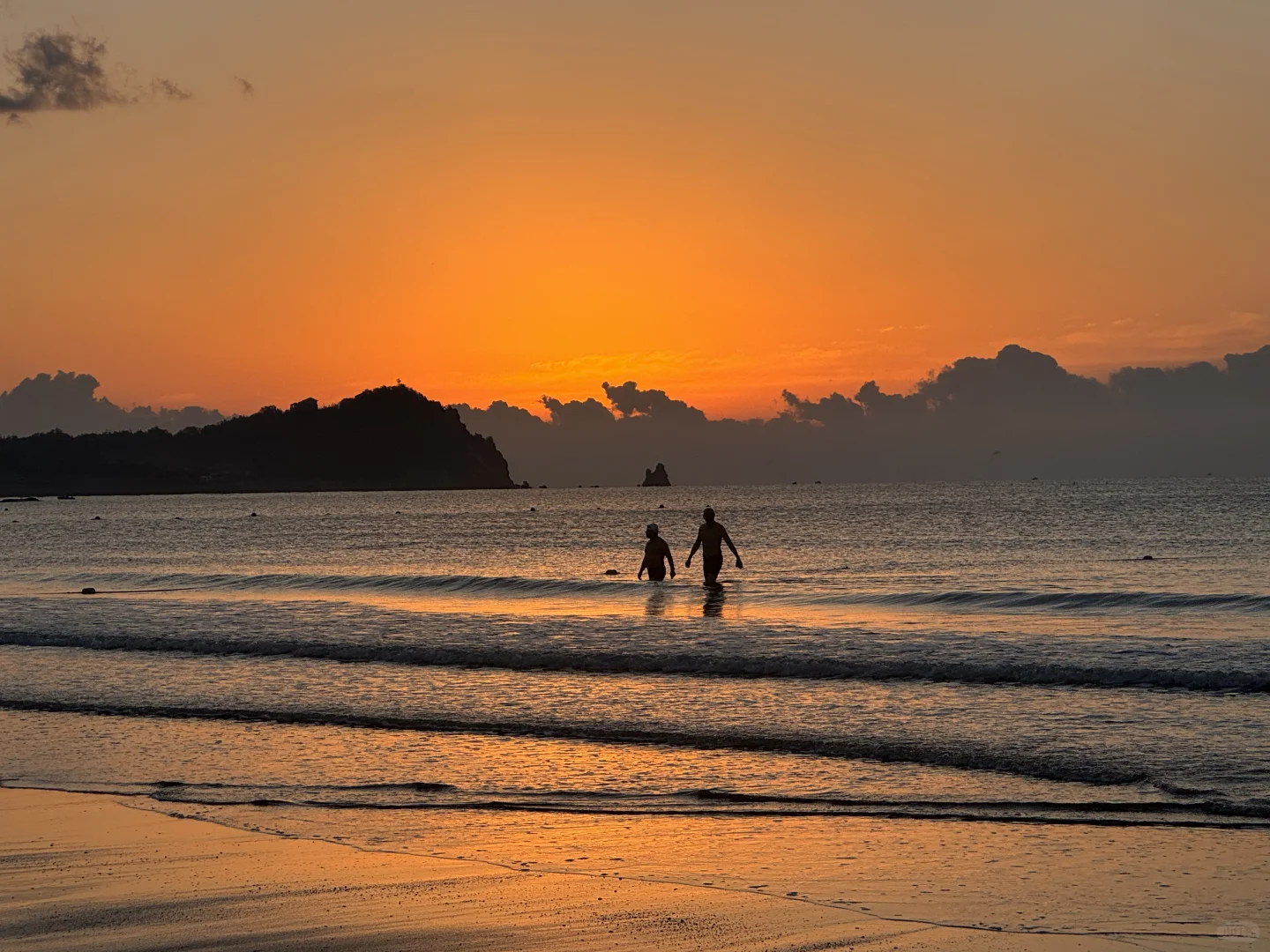 回首碧海相逢处 涛声依旧