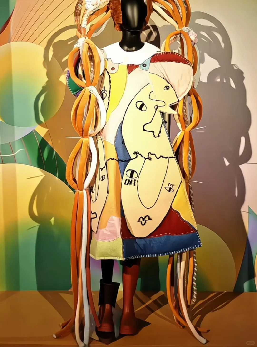 脑洞很大的免费展❗上海戏剧学生衣橱大公开