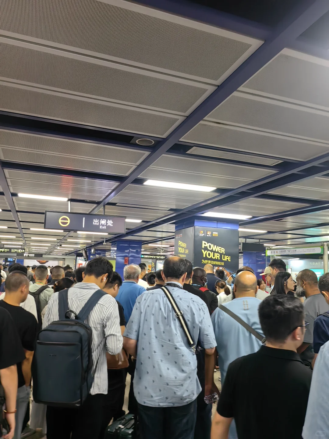 谁说广交会人不多?