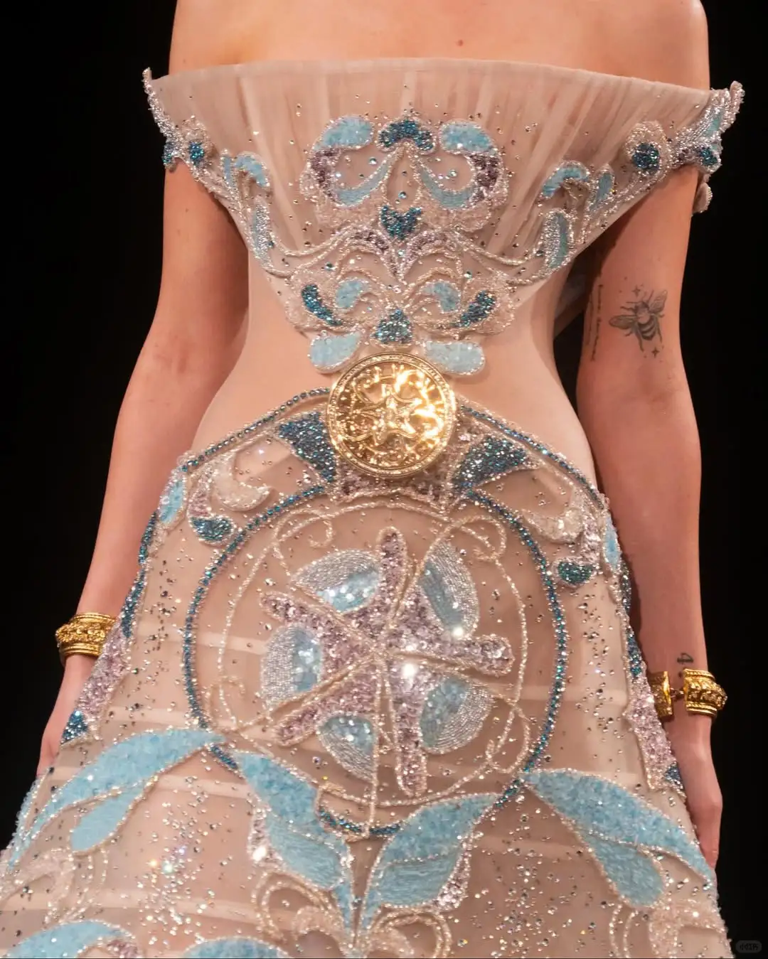 Almée Couture：把宇宙级浪漫穿身上?