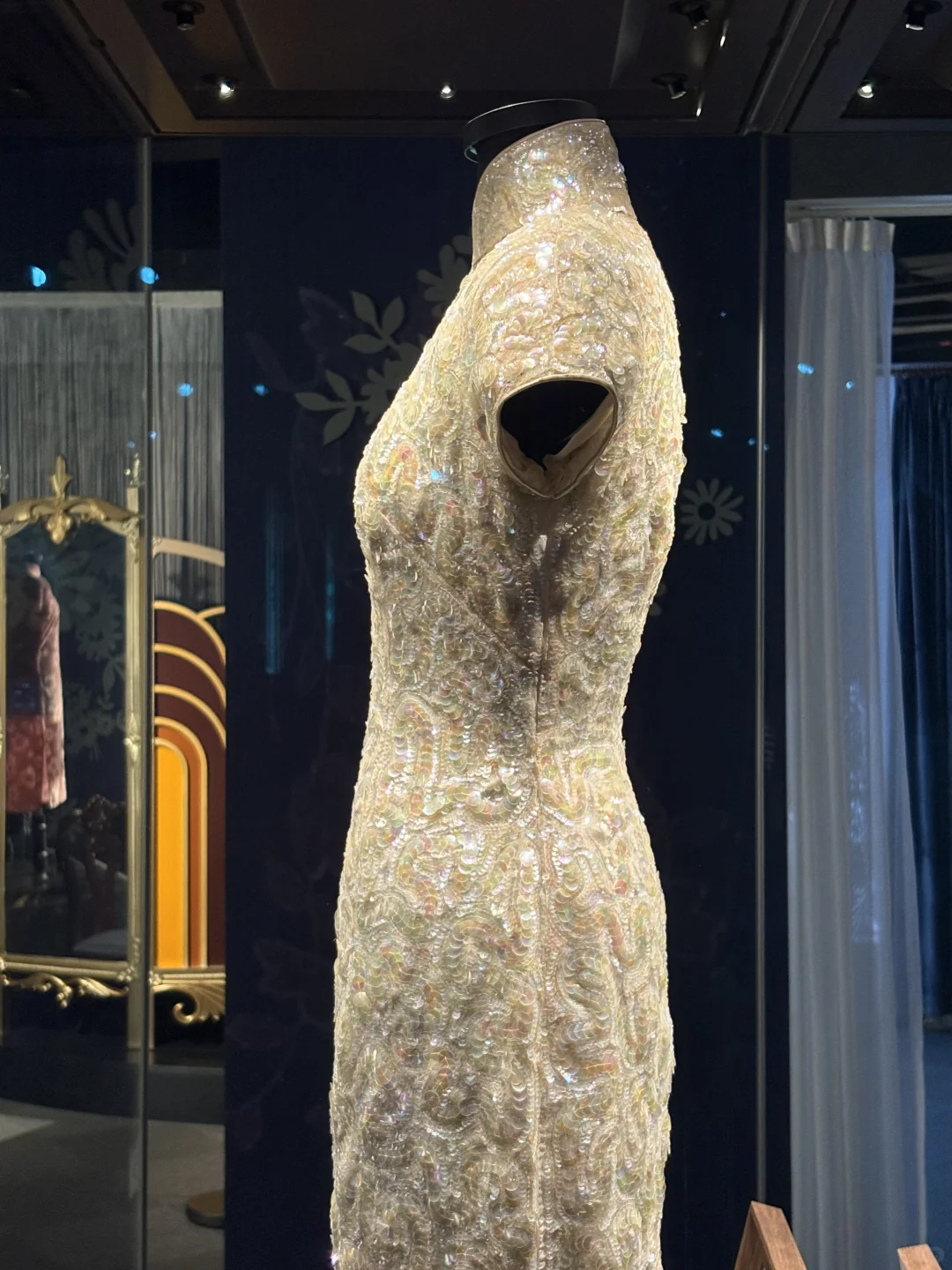 看展010|上海大学博物馆旗袍展