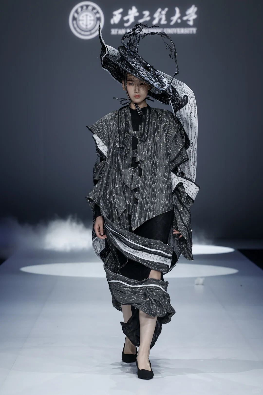 2025CGFW西安工程大学服装与服饰设计毕业秀