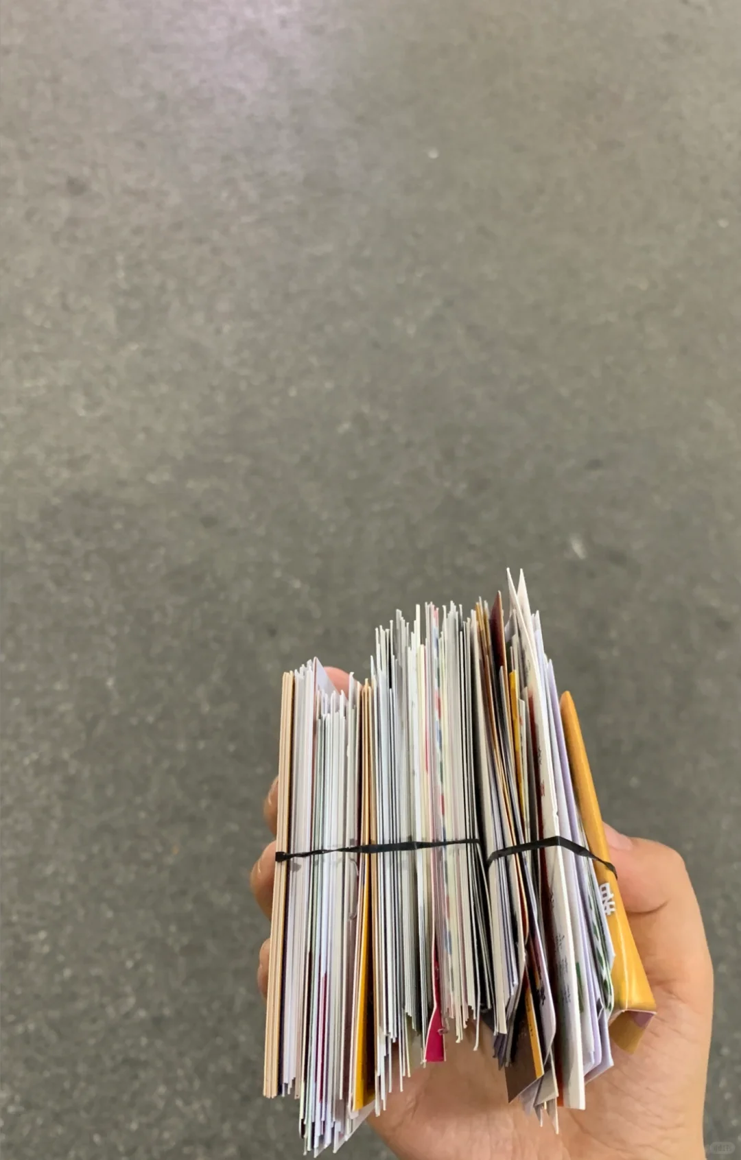 又是帮客户代收名片的一天，累?‍?