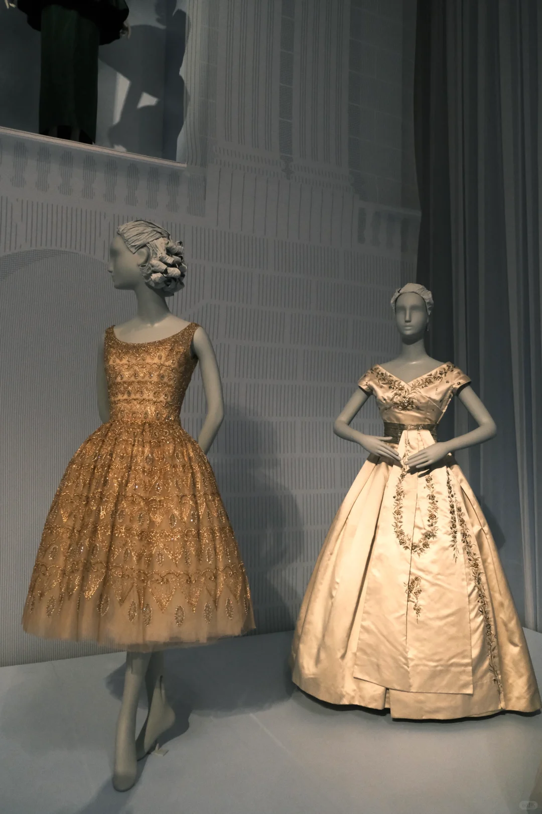 优雅是永不褪色的魅力｜de young高定展