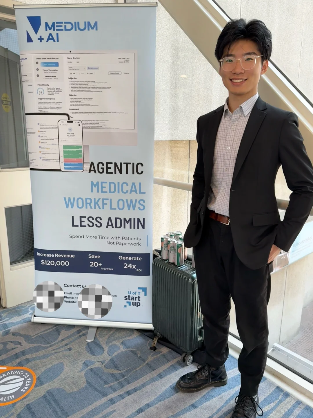 医疗创业没钱租展位了 只能在门口摆地摊