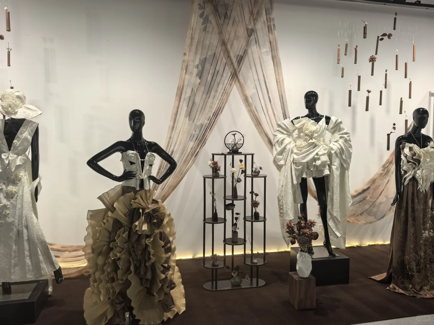 西美毕业展/创意集市此人就这样去逛