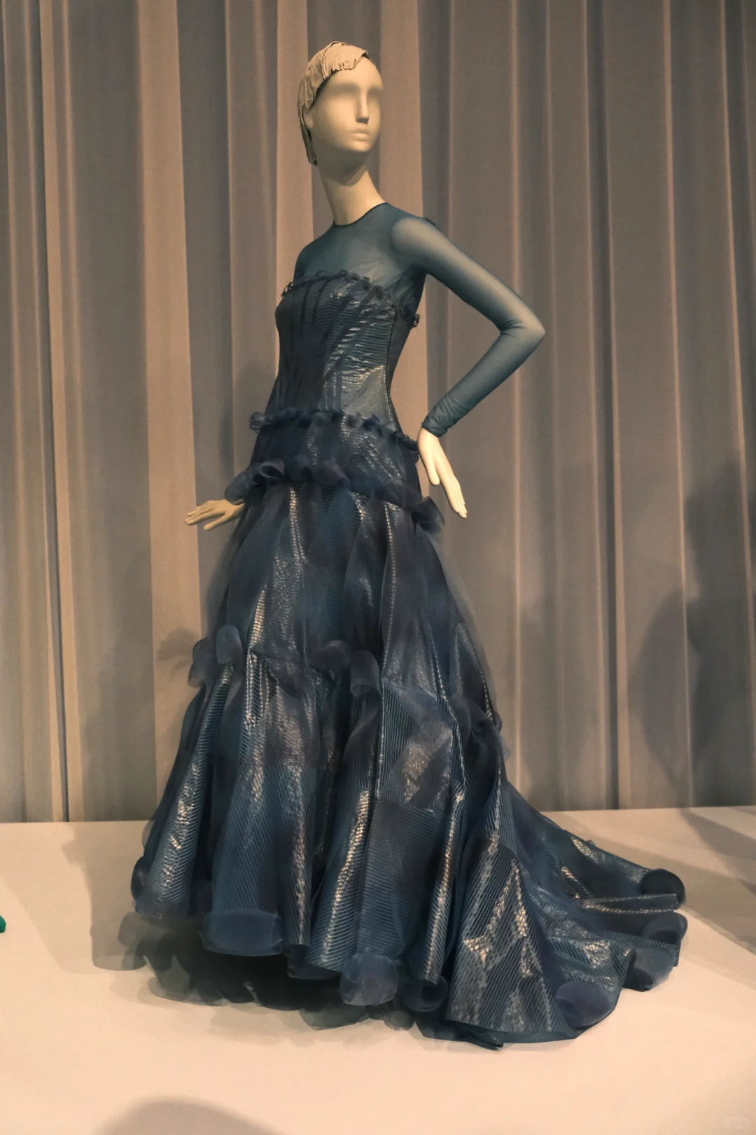 优雅是永不褪色的魅力｜de young高定展