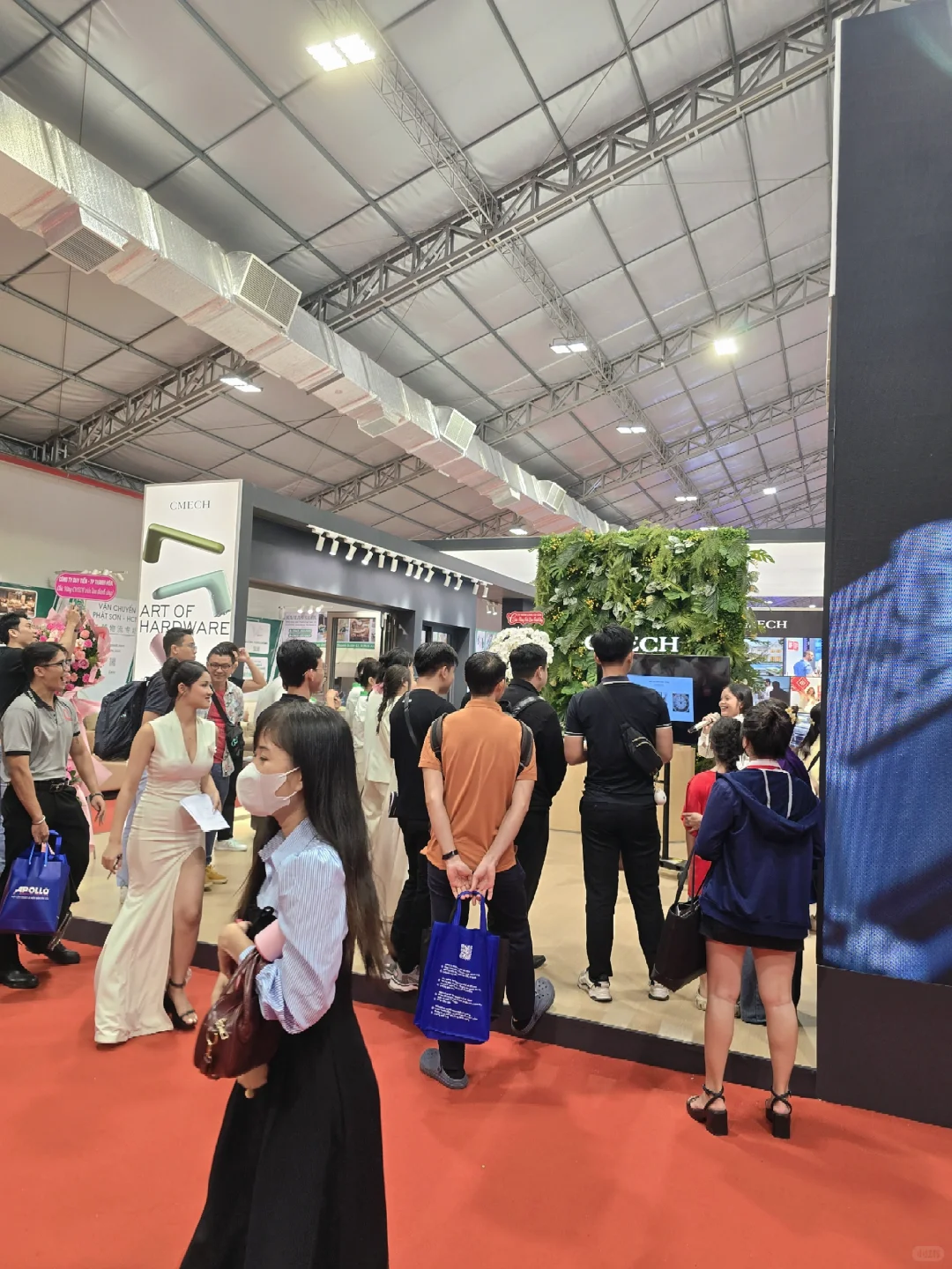 今天去逛了胡志明国际建材展