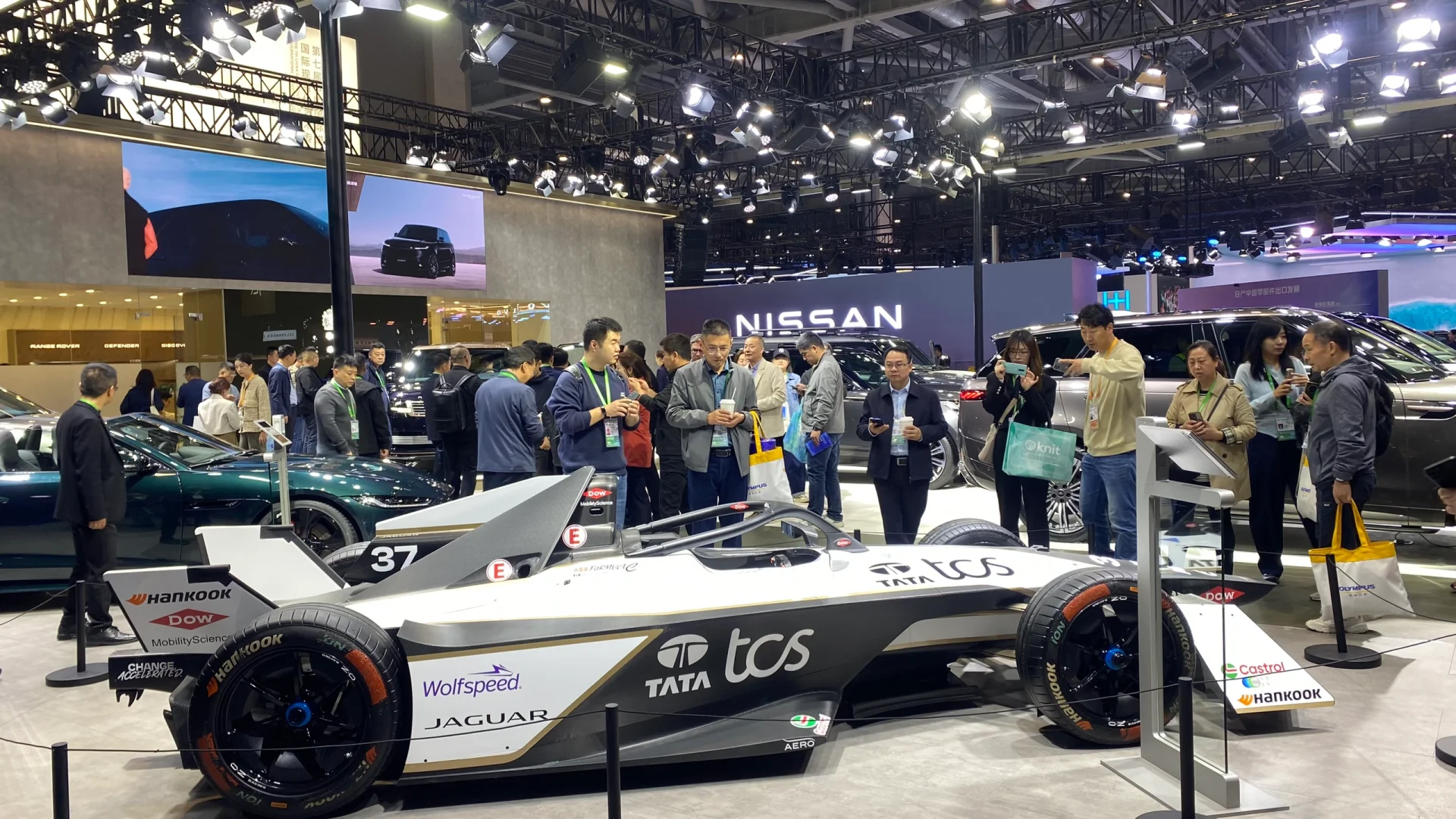 参加2024中国四大主场外交之进博会