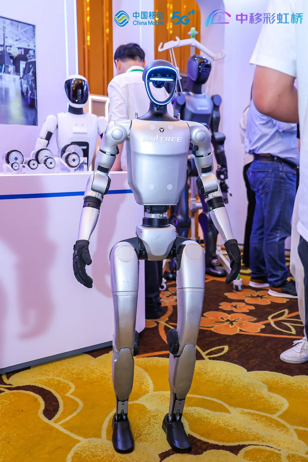 科技感会议策划|济南高端活动执行团队