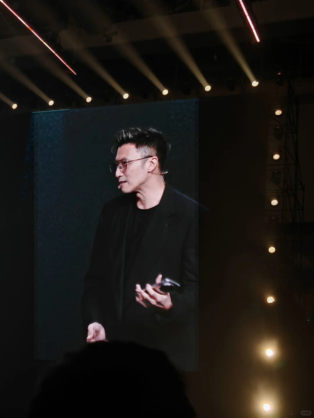 荣耀Magic8发布会见到谢霆锋啦