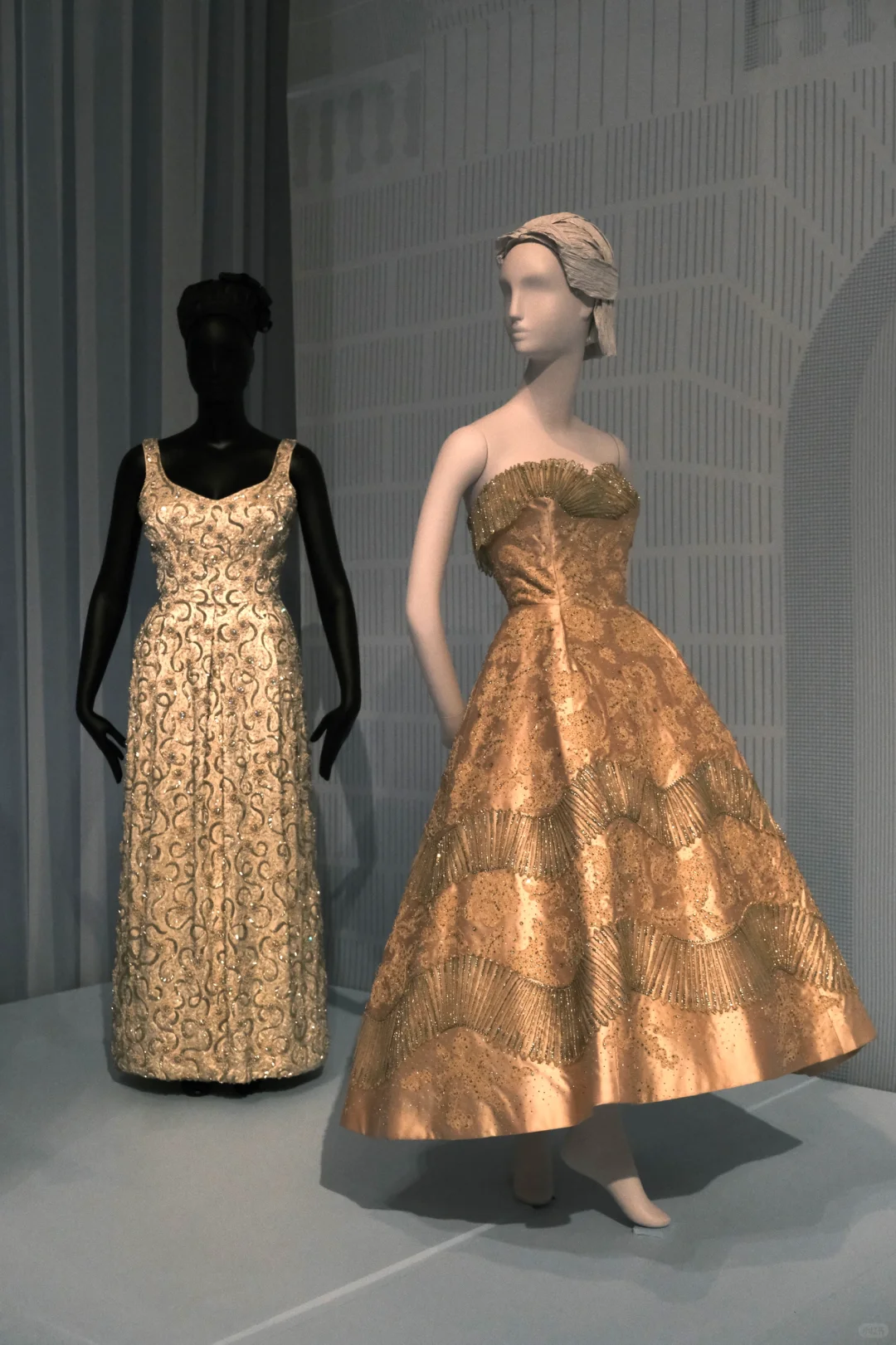 优雅是永不褪色的魅力｜de young高定展