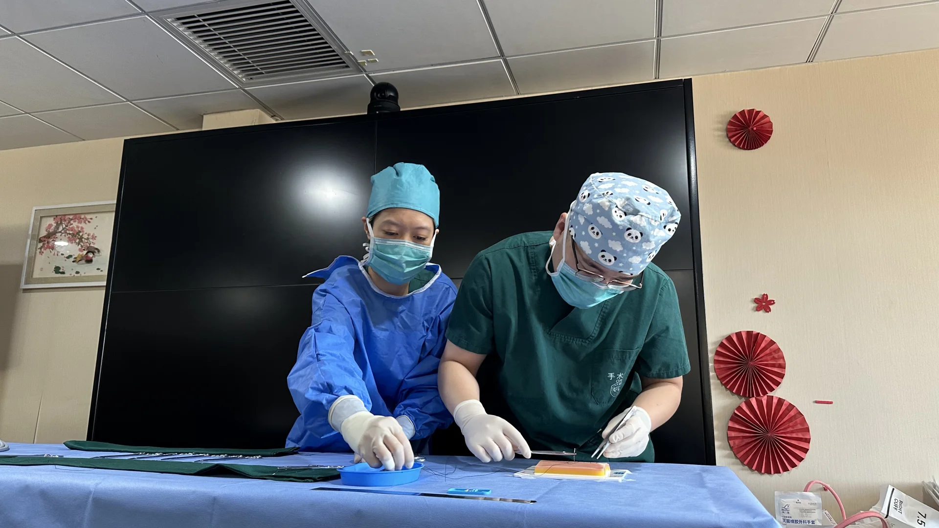 手术日｜和易拉宝?个影