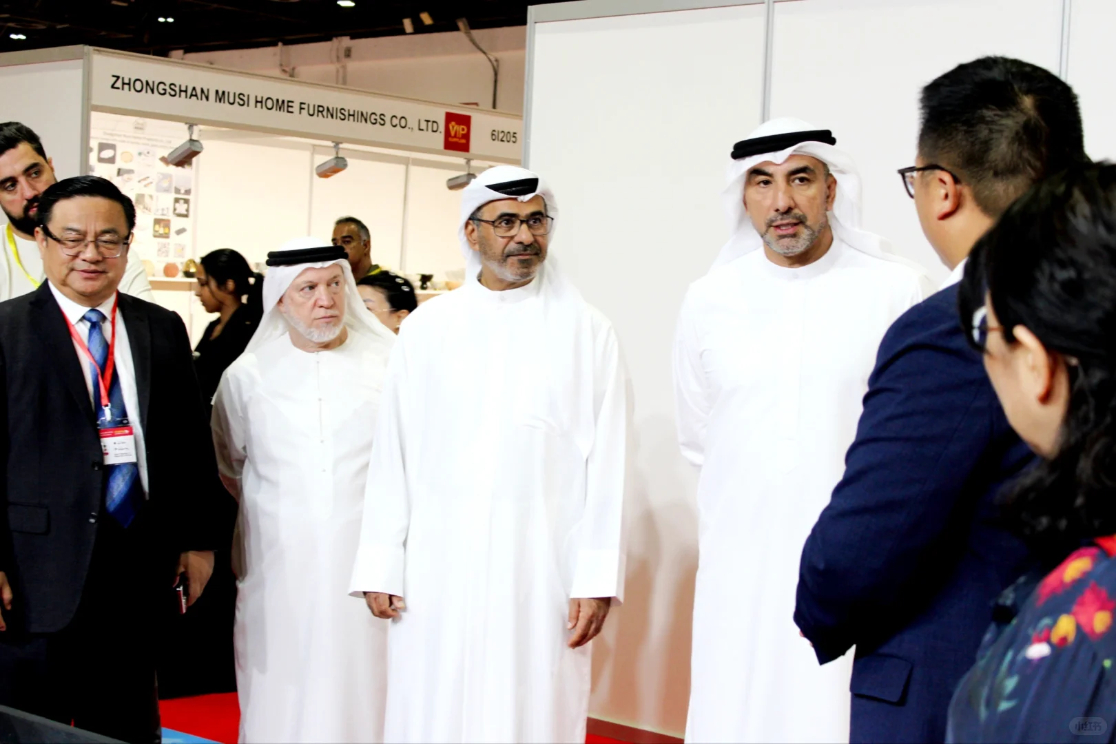 ❗️别卷国内了!中东土豪的钱,真的太好赚