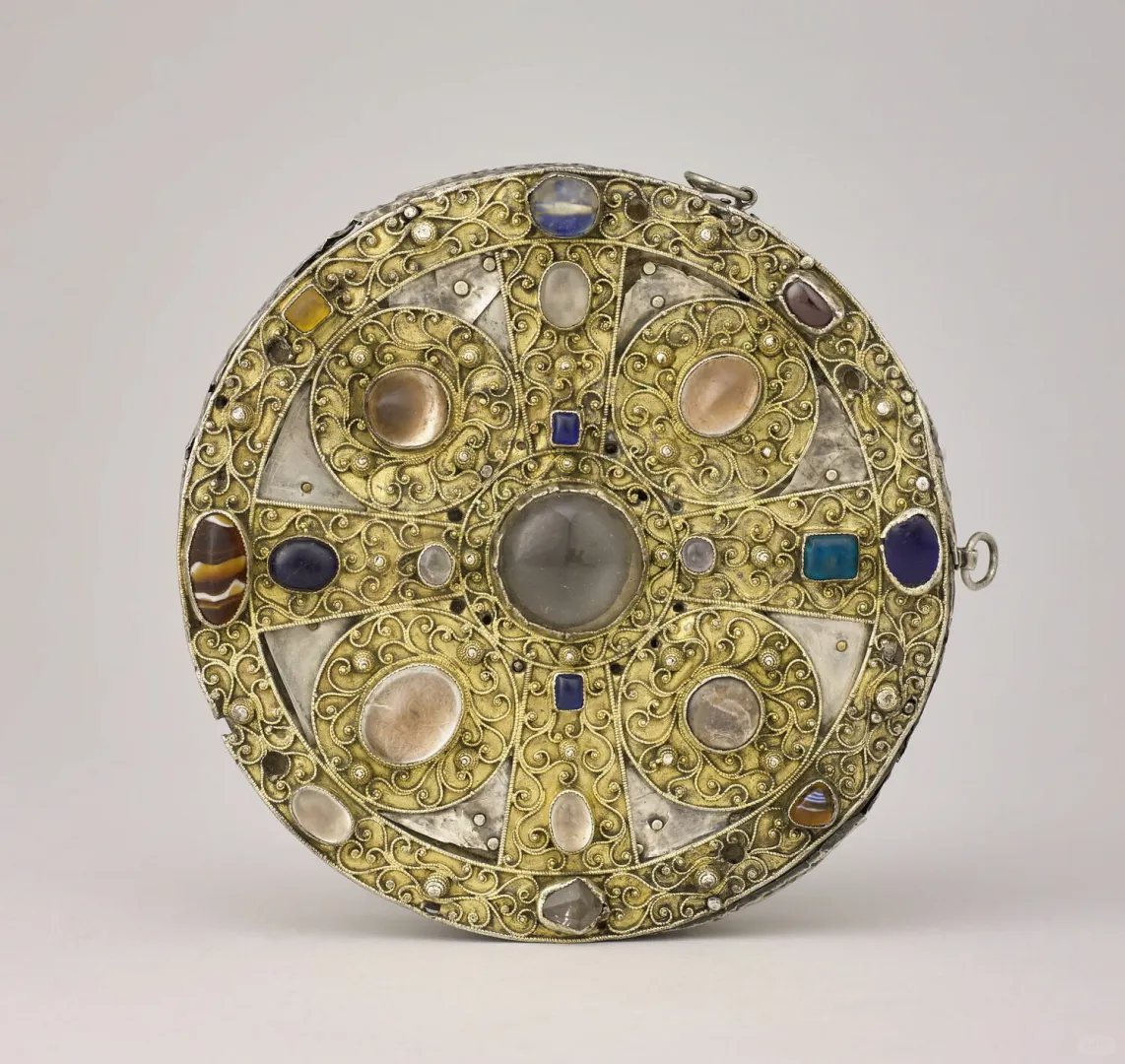 从卢浮宫时尚展看拜占庭风格时装