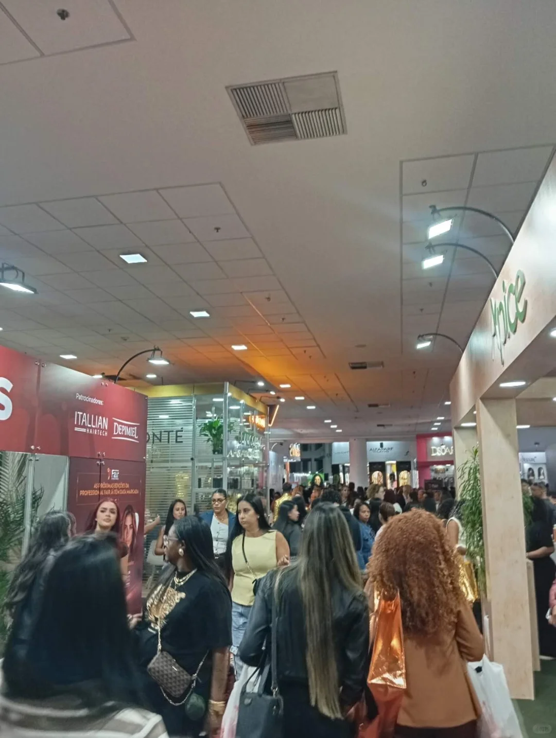 里约Fair Profissional de Bleza