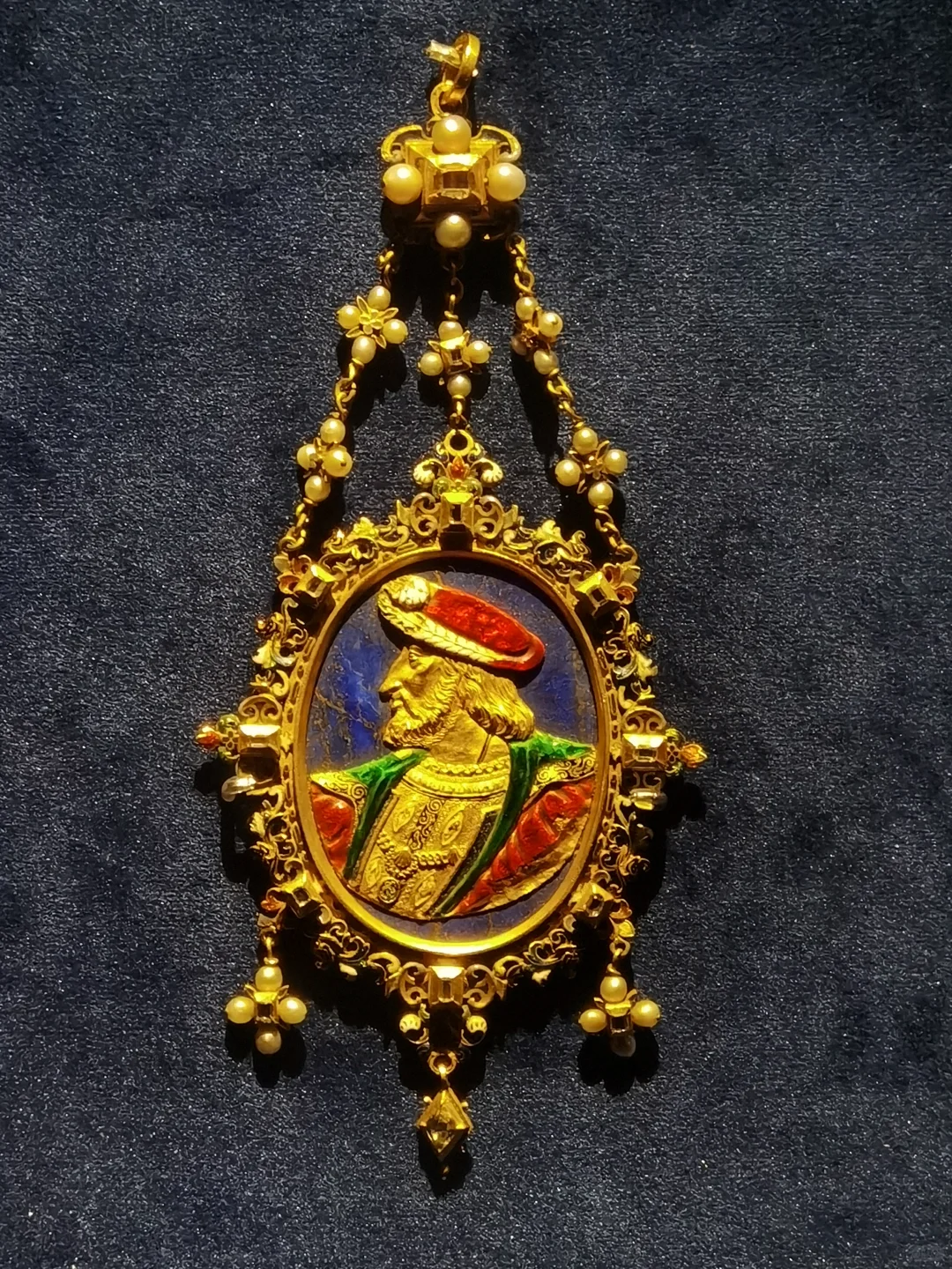 浙博的珠宝展，收费的确实香