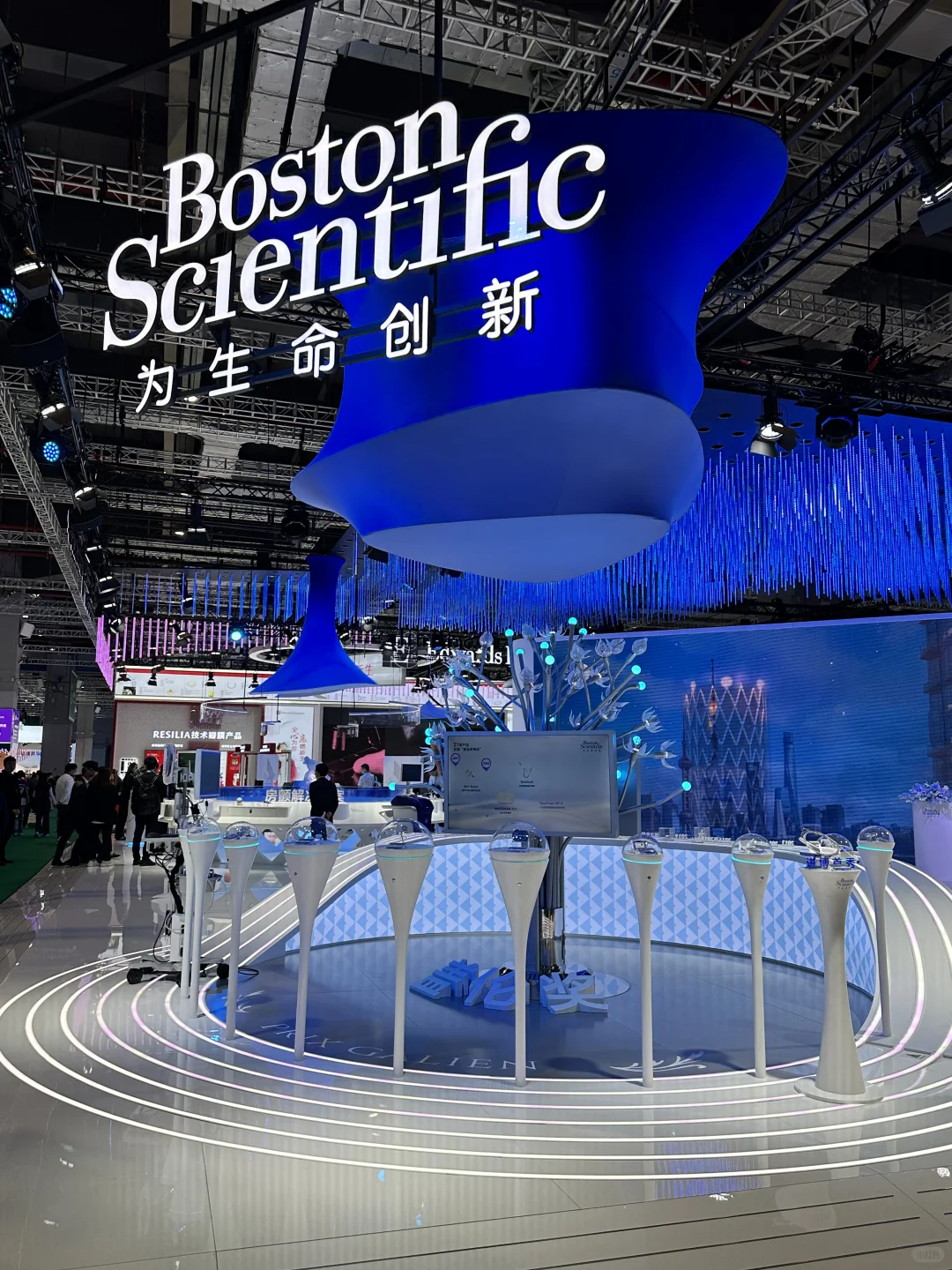 上外大二|大学生在进博会上干什么?