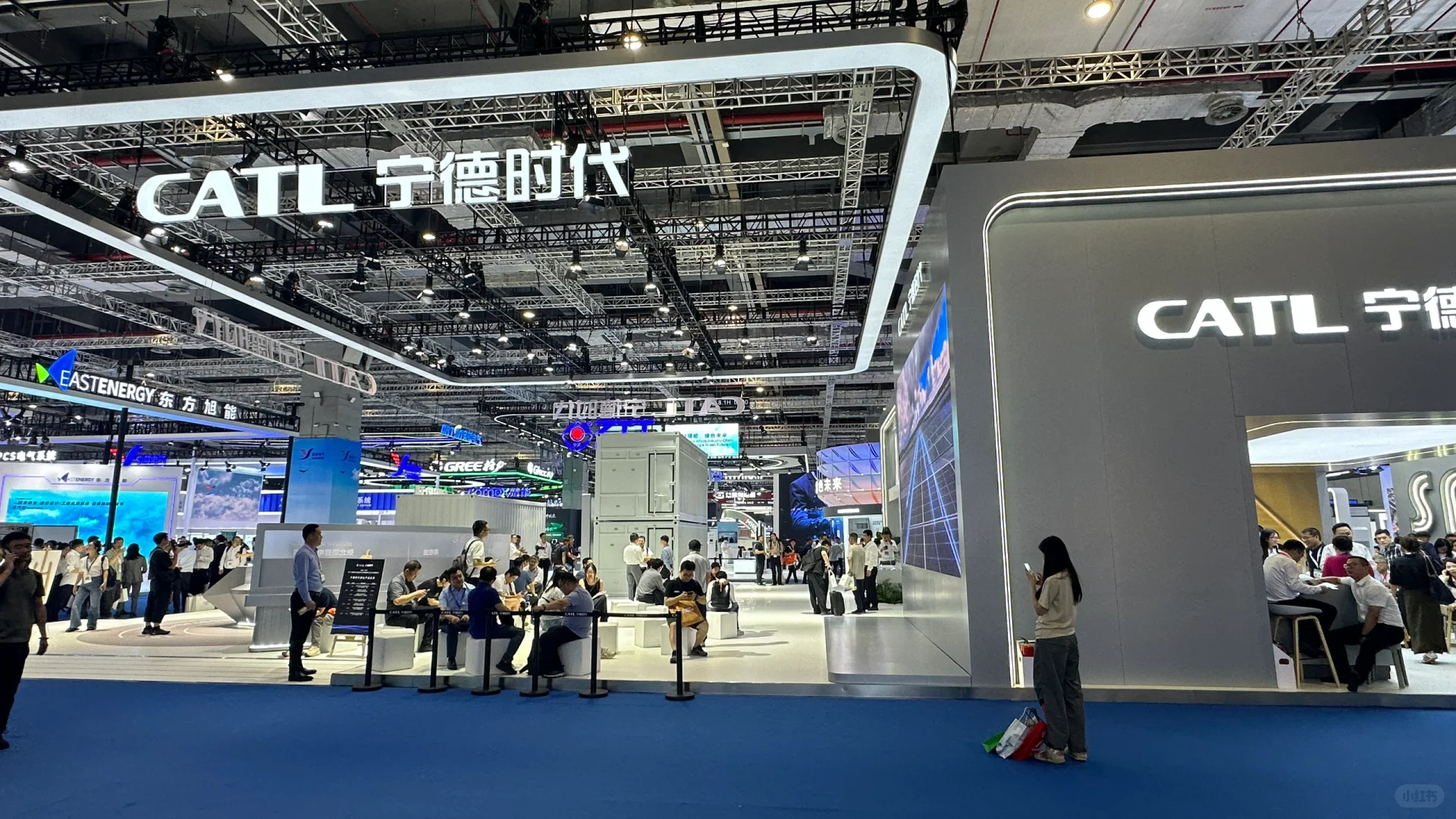 这就是华为的魅力嘛 展会顶流