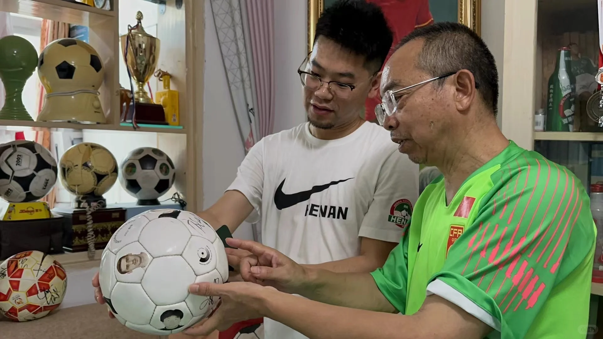 河南足球｜参观张五一老师足球工作室—蹴鞠堂