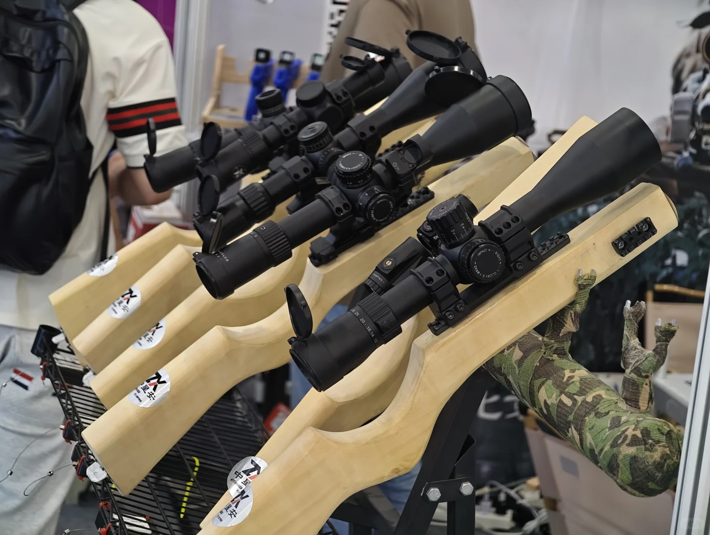 北京警用装备展简直是每个男生的梦工厂！